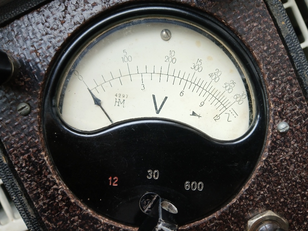 Měřící přístroj - Voltmetr - 4