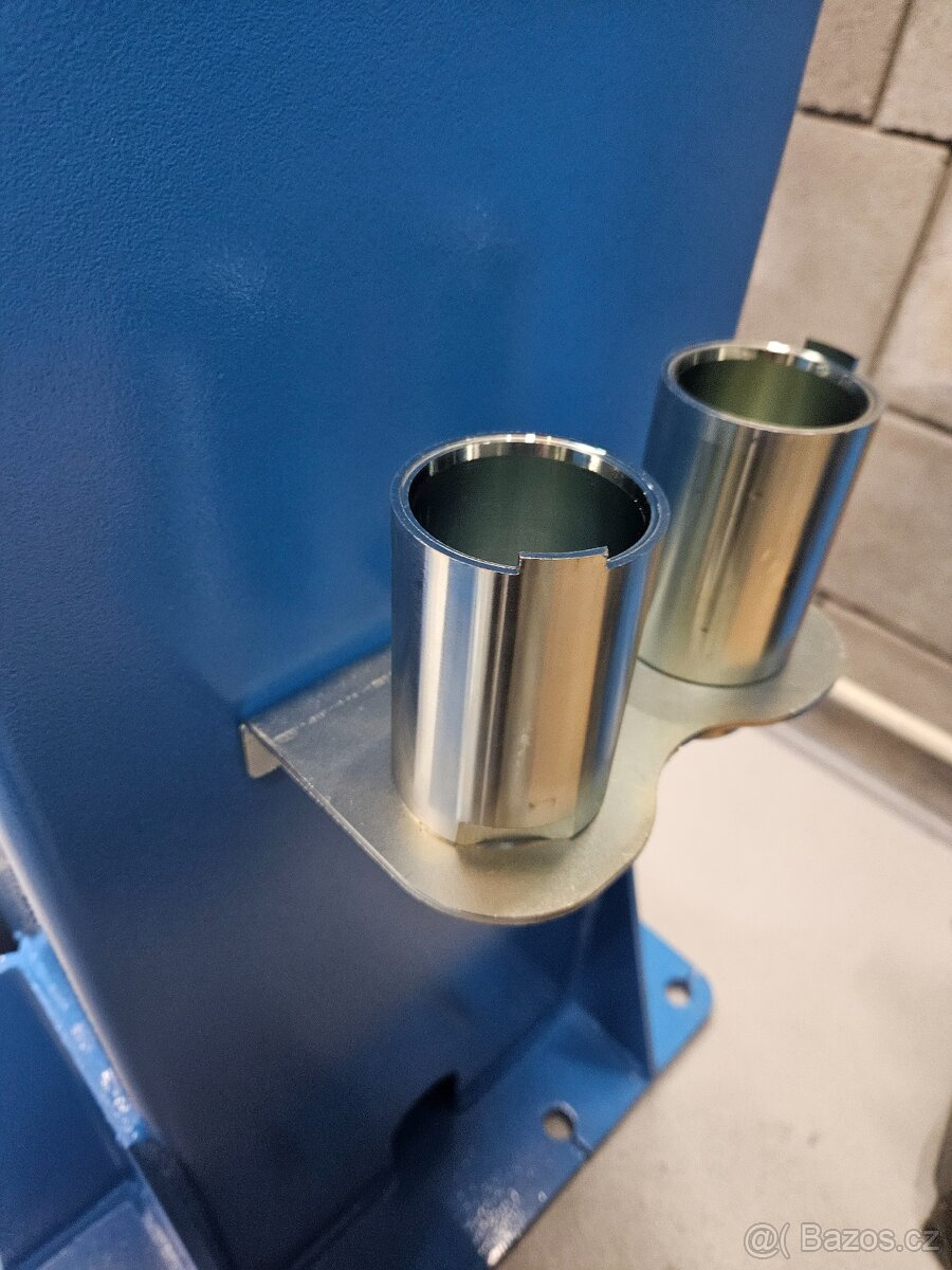 Dvousloupový dílenský zvedák, nosnost 5500KG - 4