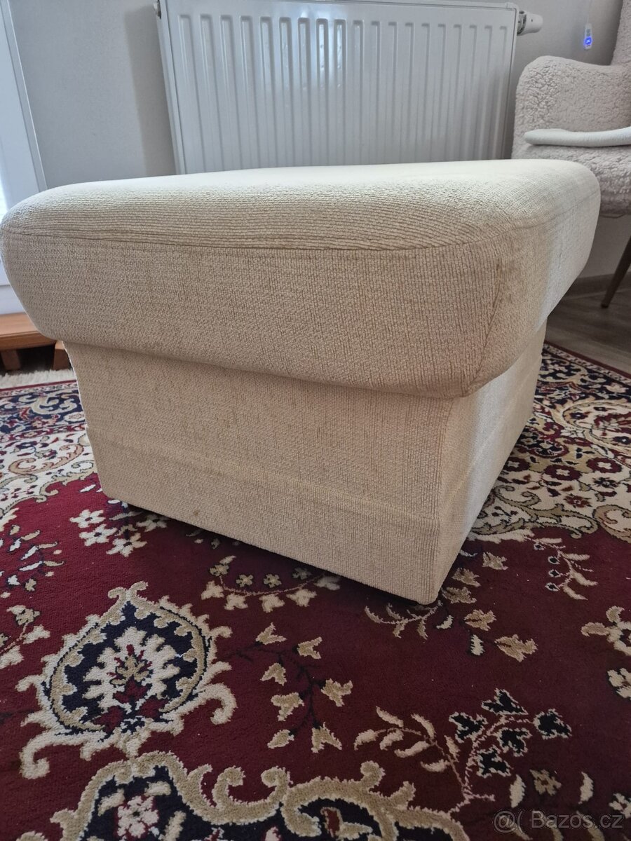 Velký neulozny taburet - 4
