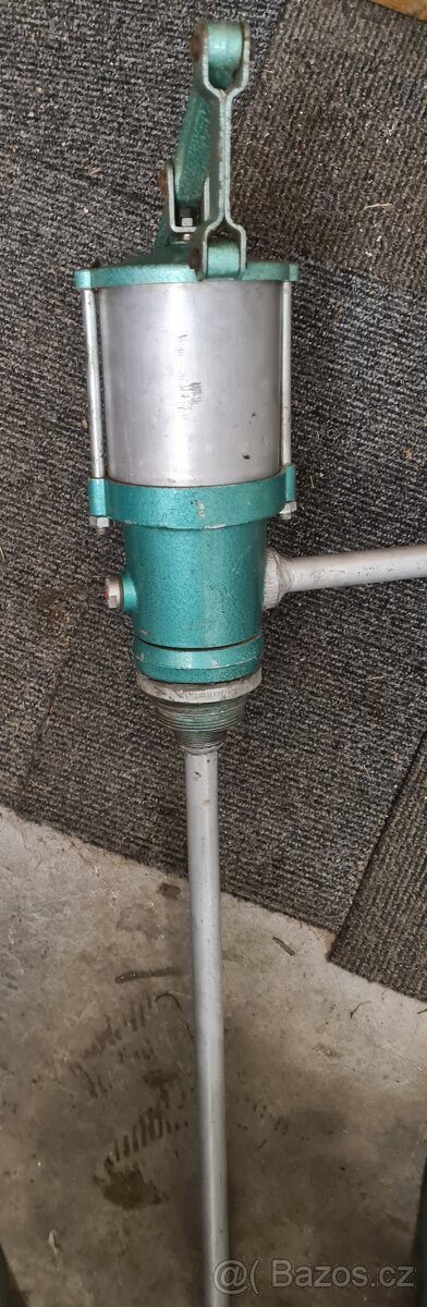 Ruční pumpa na olej - 4