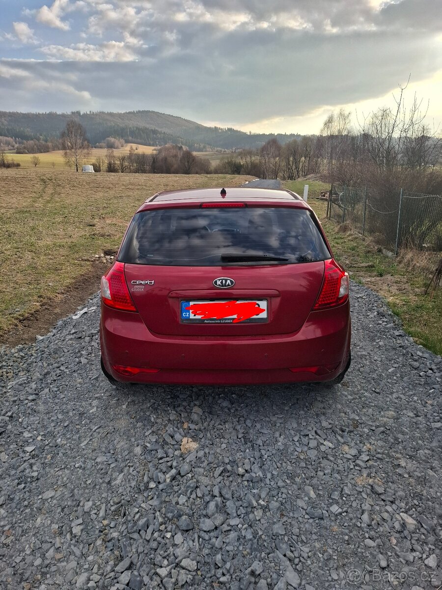 Kia Ceed 1.4 66 kW, r.v. 2010 - 4