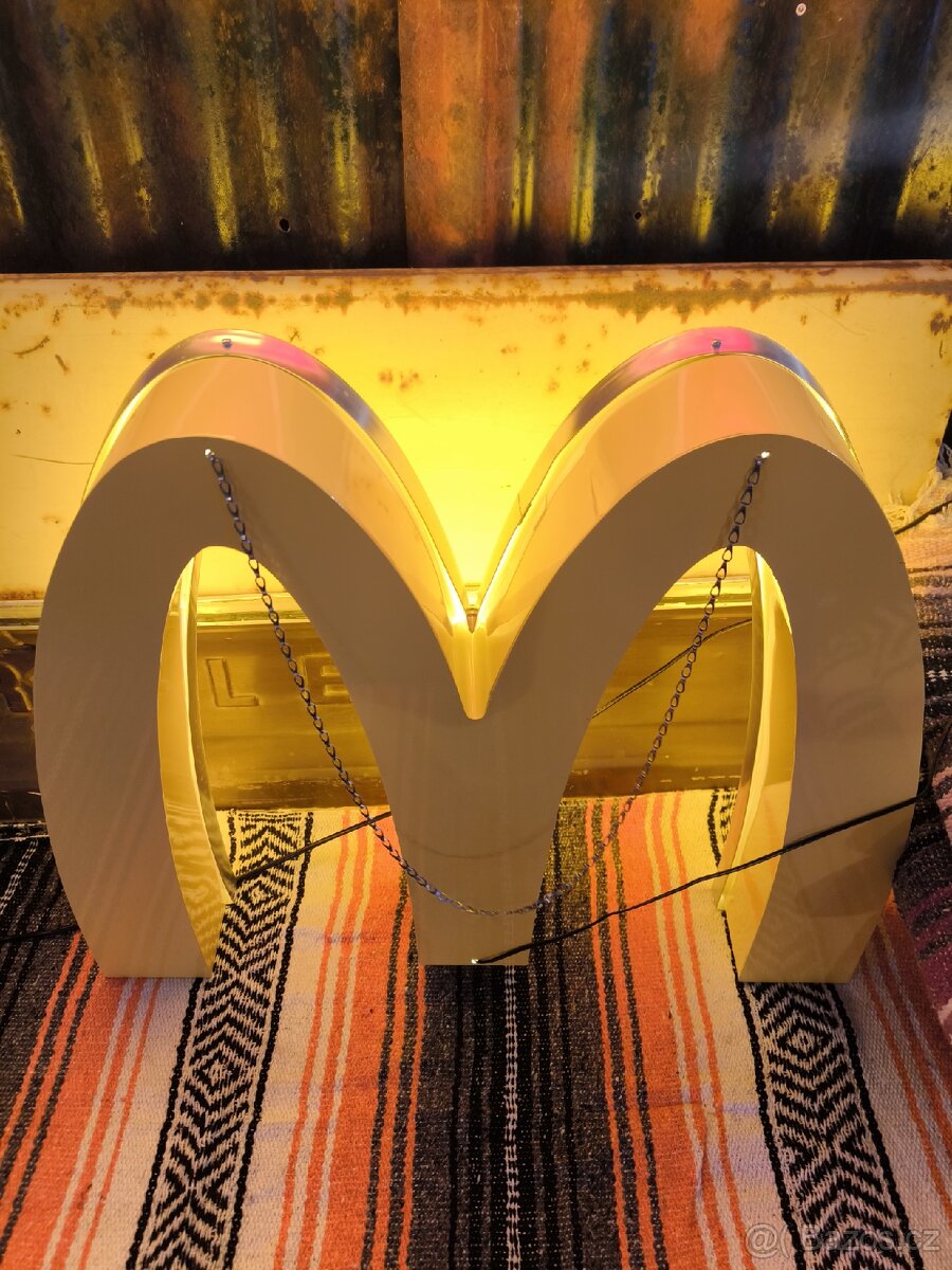 Originální světelné logo McDonald's - 4