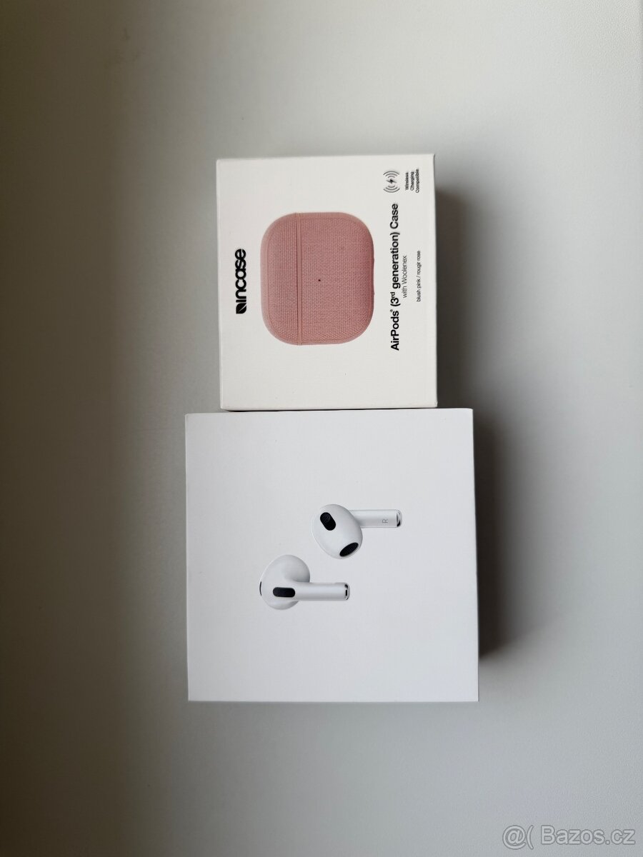 Apple AirPods (3. generace) s nabíjecím pouzdrem Lightning - 4