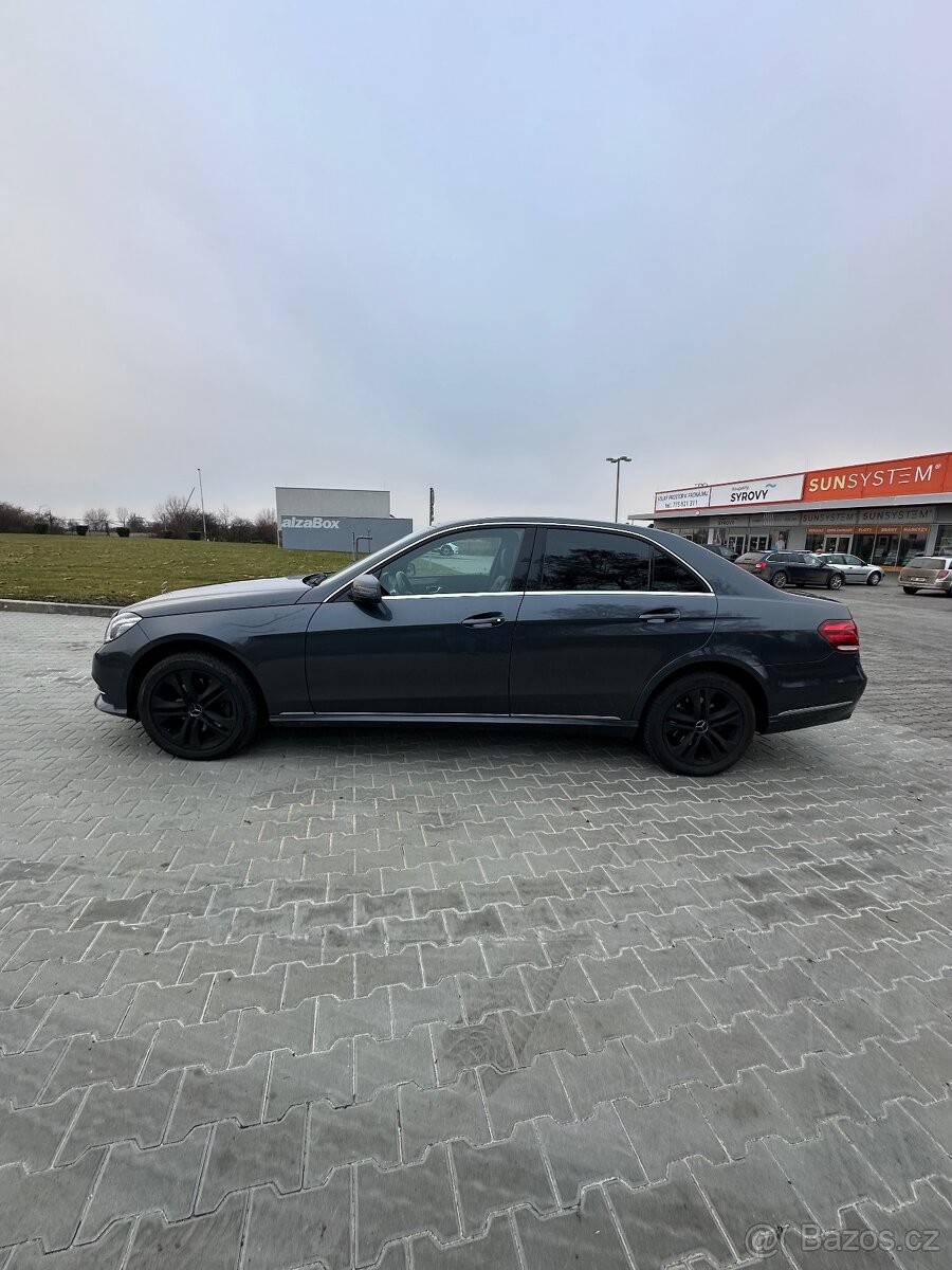 Mercedes-Benz E 350 BlueTEC Avantgarde, rok 2015 - 4
