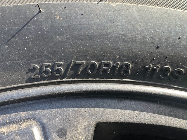 5x127 R18 originál alu disky s pneu Jeep Wrangler NOVÉ - 4