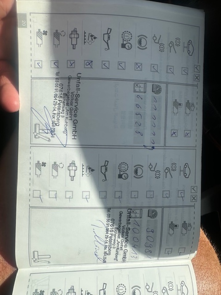 BMW e91 318 D touring, r.2010, STK, automat, klima - 4