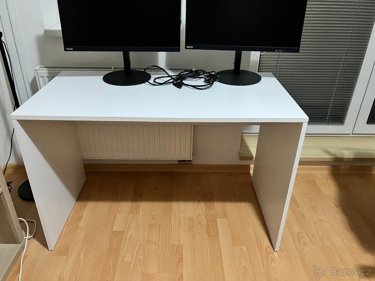 Kancelářský stůl a židle - 4