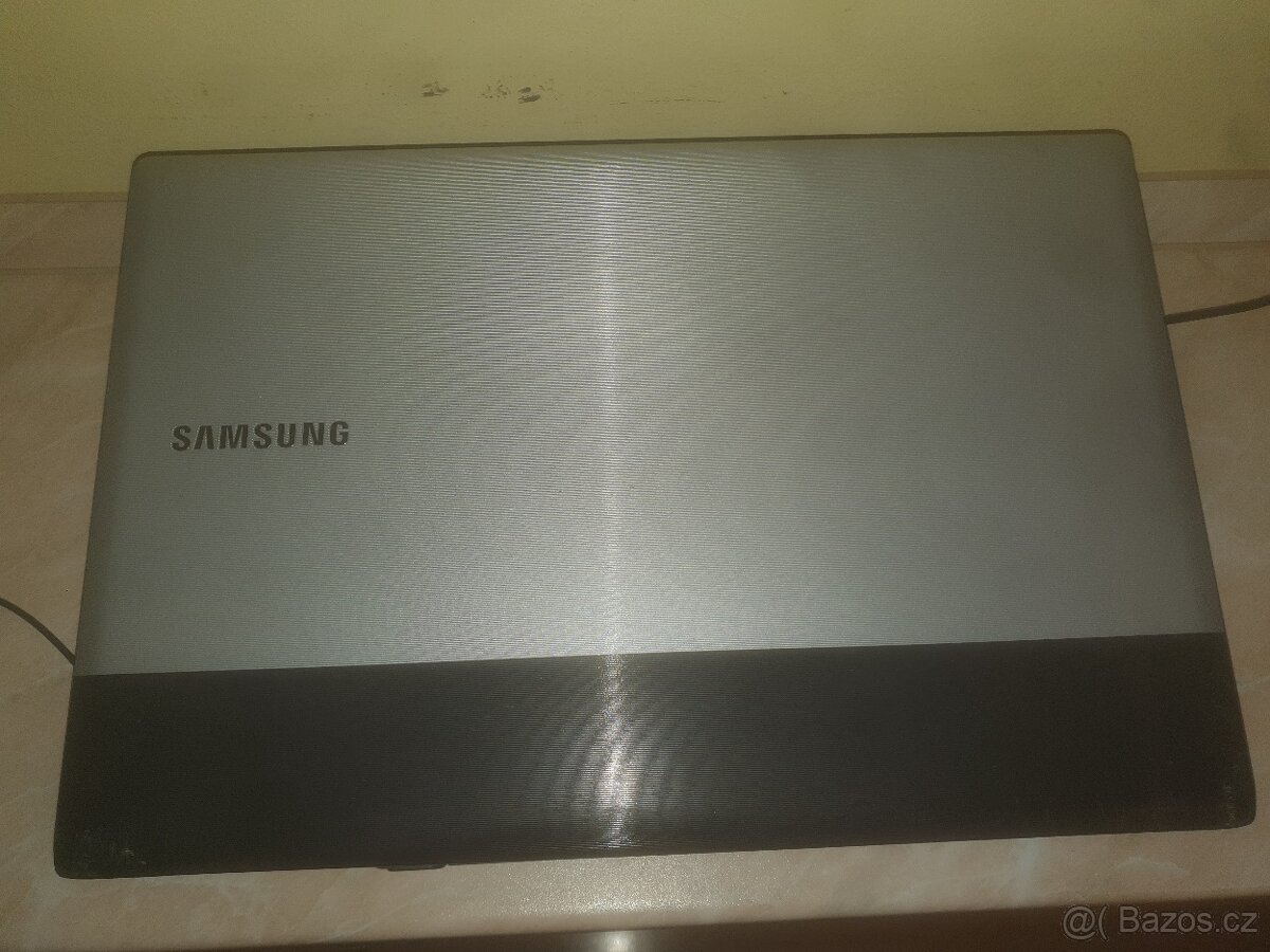 Notebook Samsung RV511 - 4