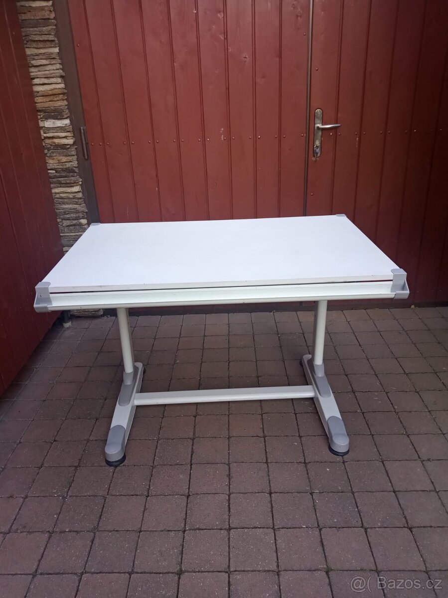 Stůl výškově nastavitelný, polohovací - 4