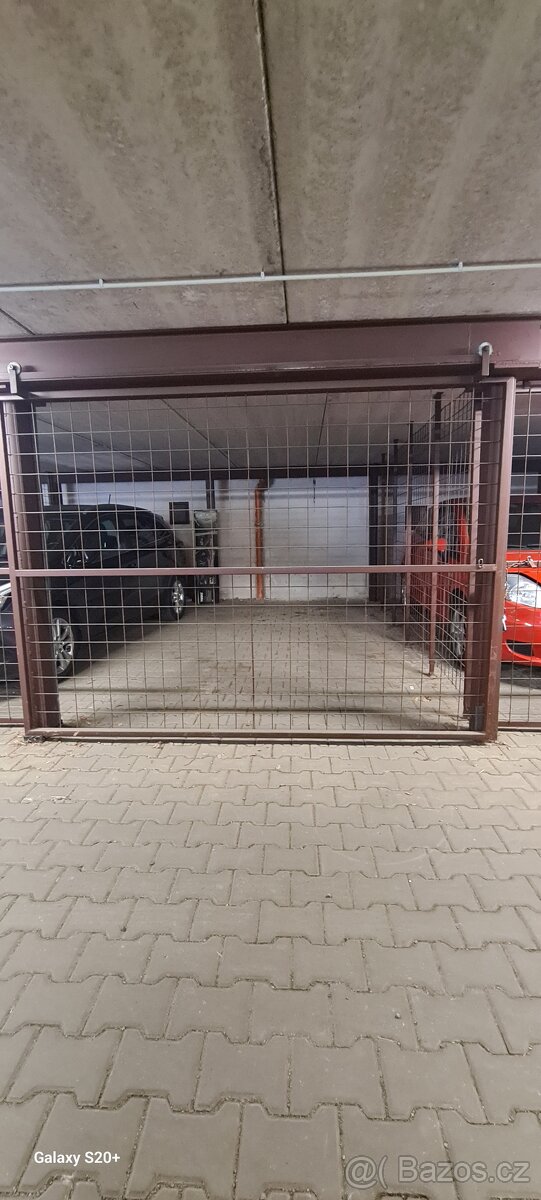 Garážové stání - 4
