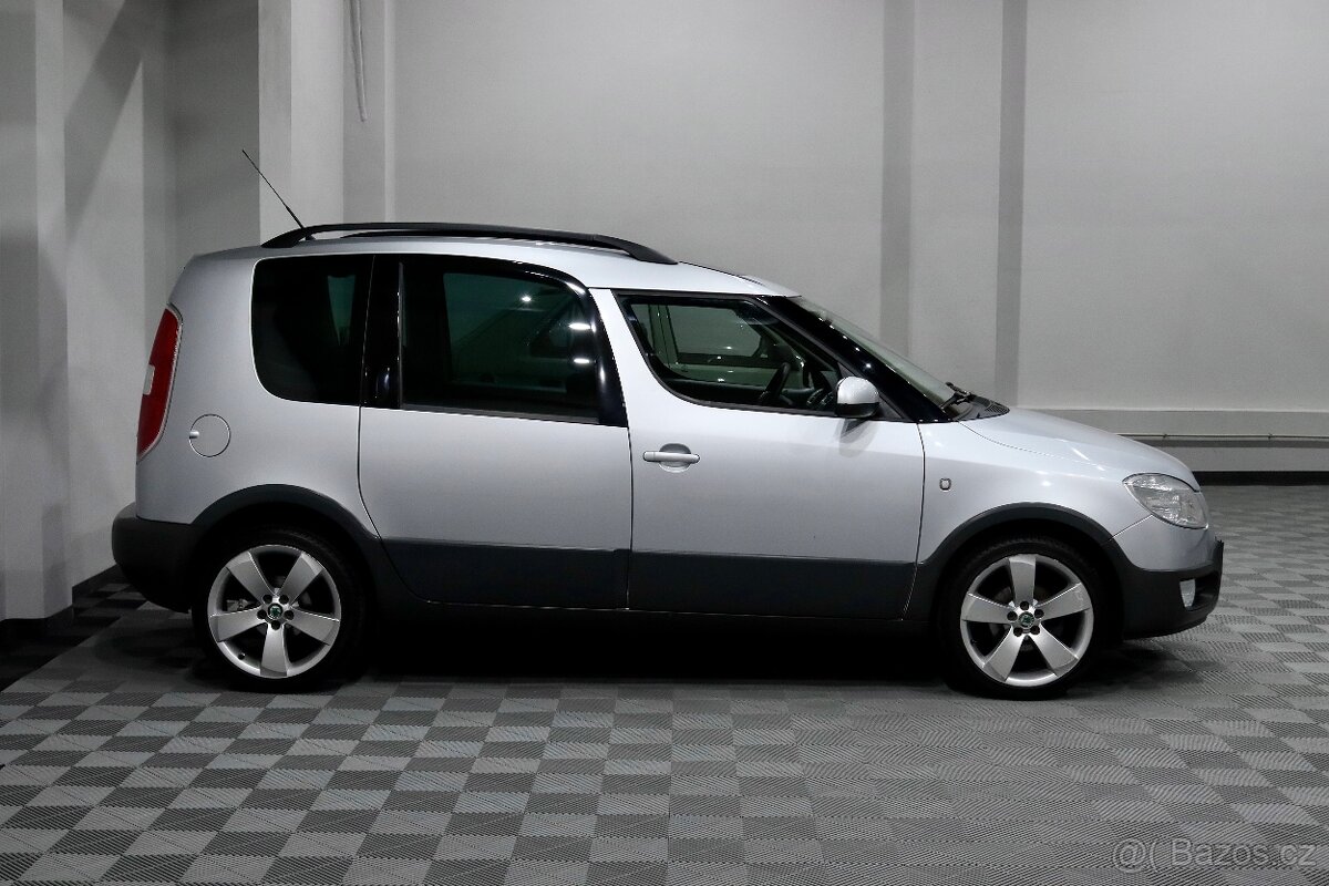 Škoda Roomster 1.4i 16V 63kW Scout 05/2010 103 000 km - 4