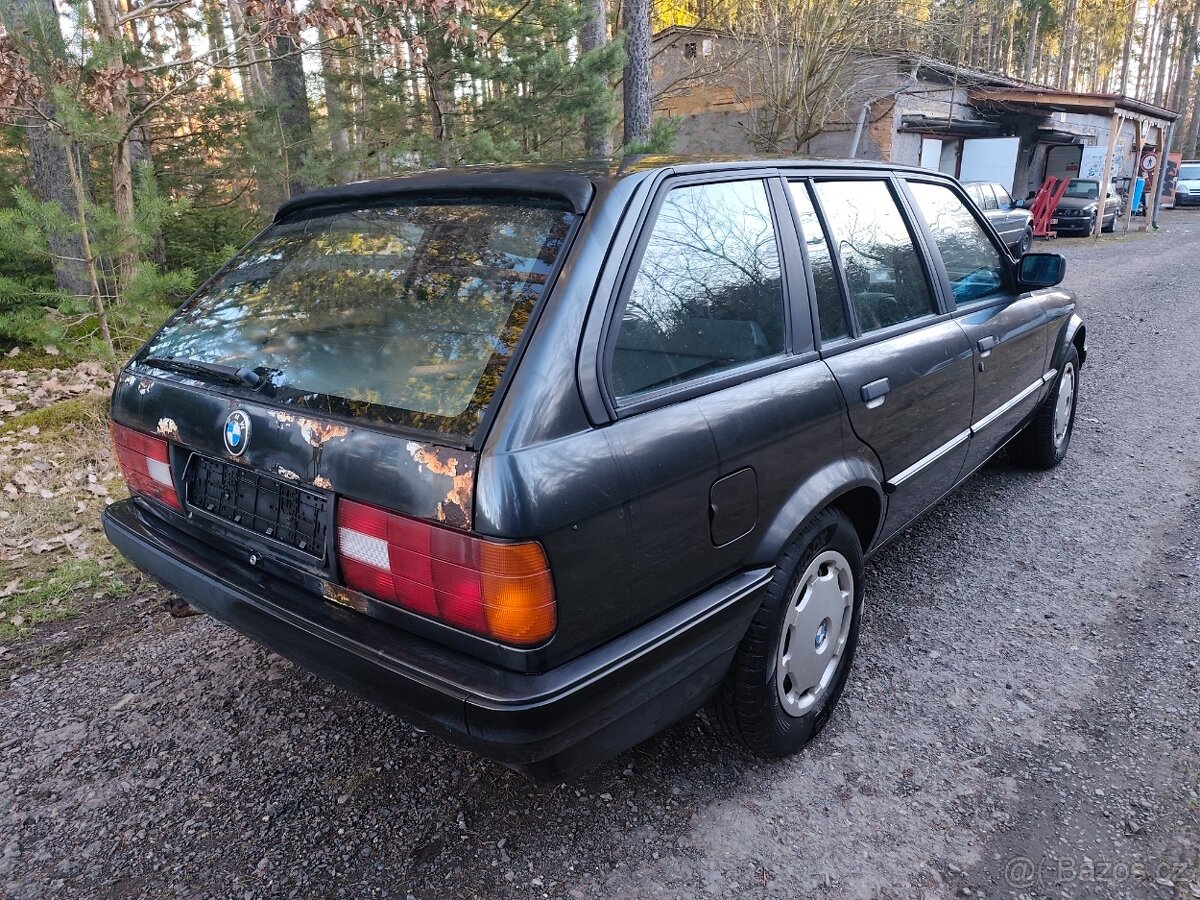 Bmw e30 318i touring - 4