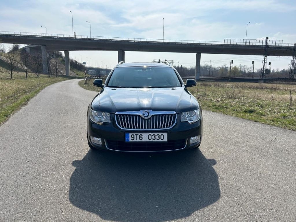 Škoda Superb 2.0 TDI DSG - 4