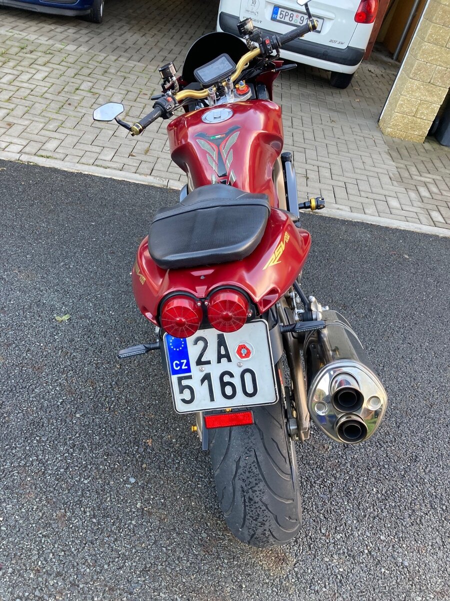 Aprilia RSV1000 Tuono - 4