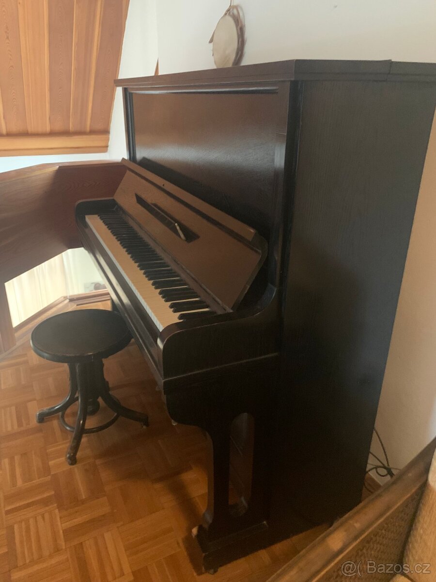 Pianino Rous – černý mat, 20. století - 4