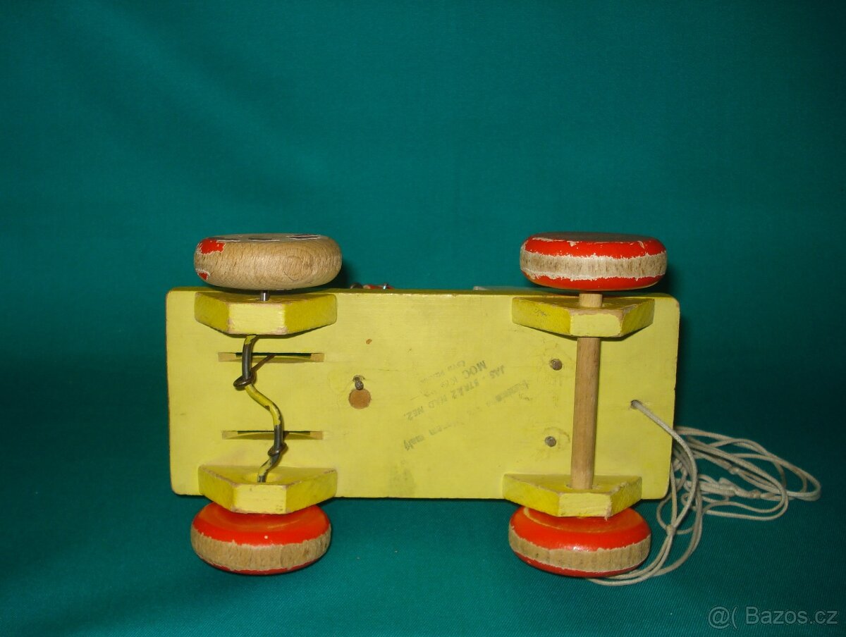 Stará dřevěná tahací hračka, hraje na xylofon - 4