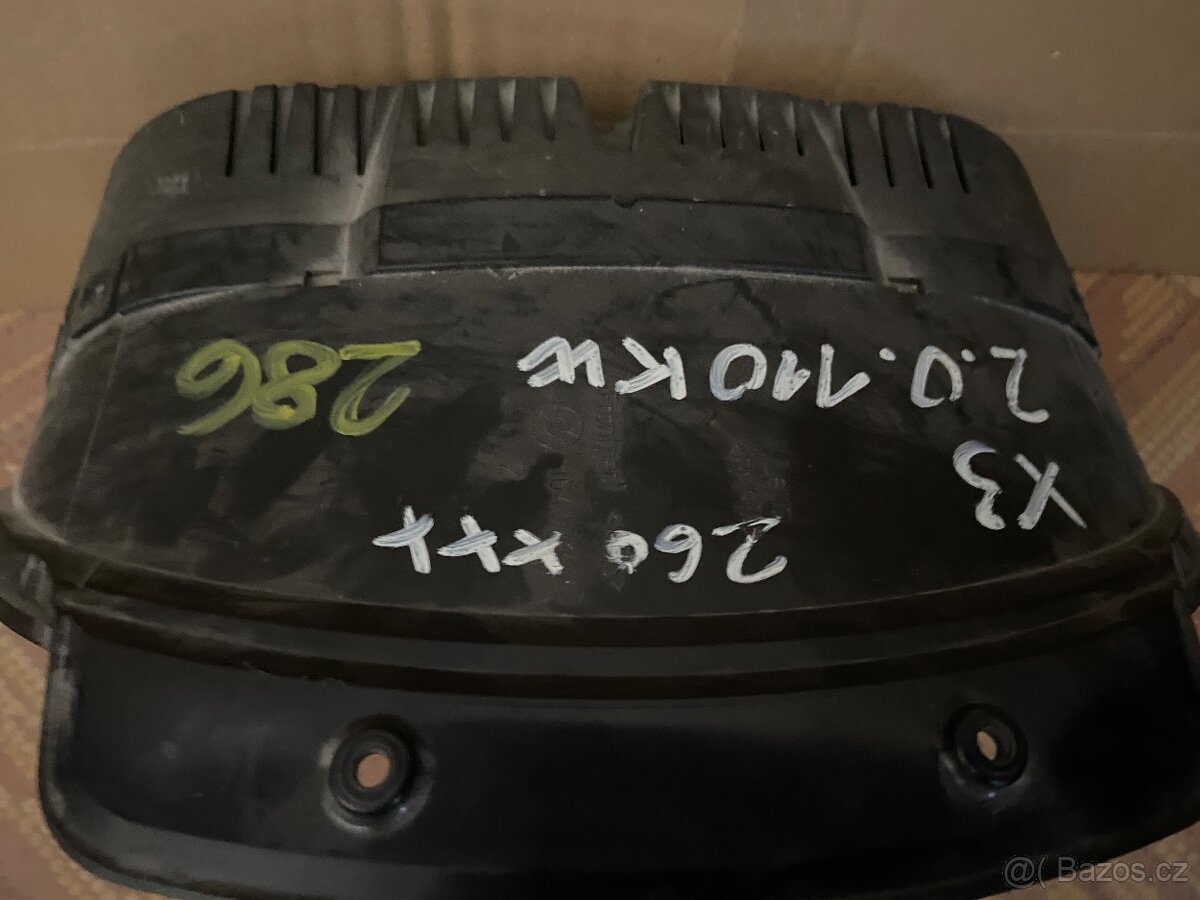 Naftové budíky z e83 x3 - 4