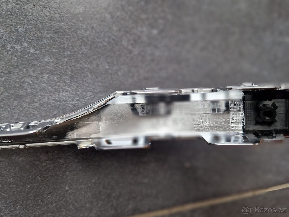 Lišta Passat B8, pravá 3G0853254 - 4