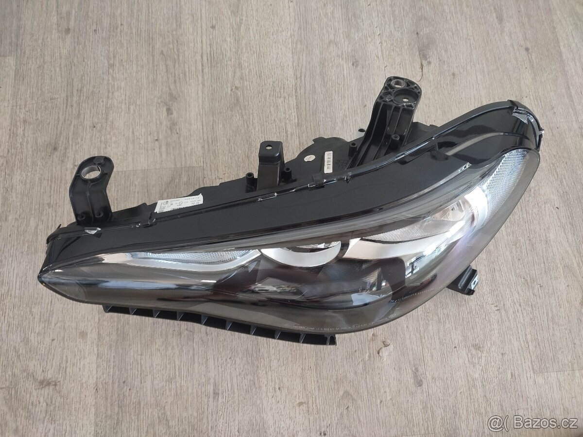 Alfa Romeo Giulia - světlomet 50547580,50547569 - 4