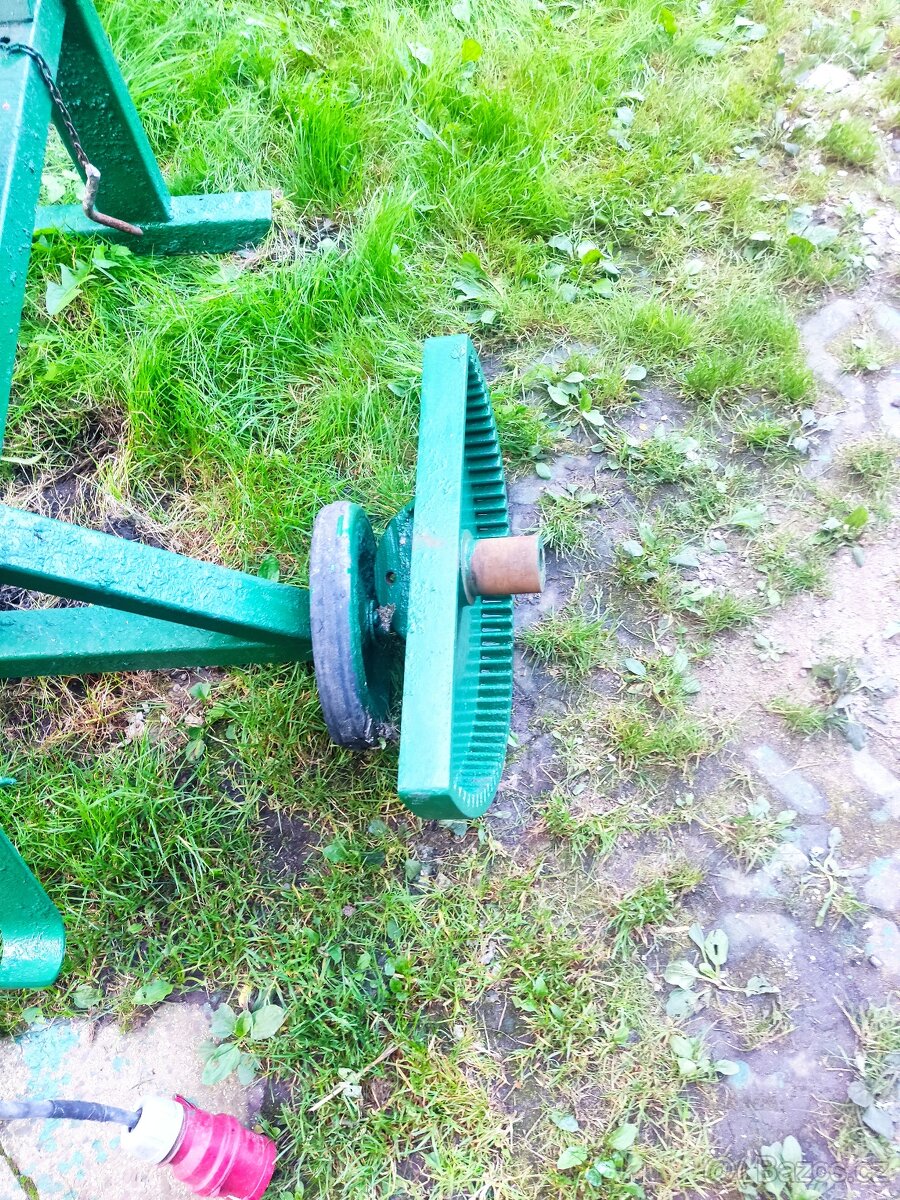 Prodám na stavební michacku - 4