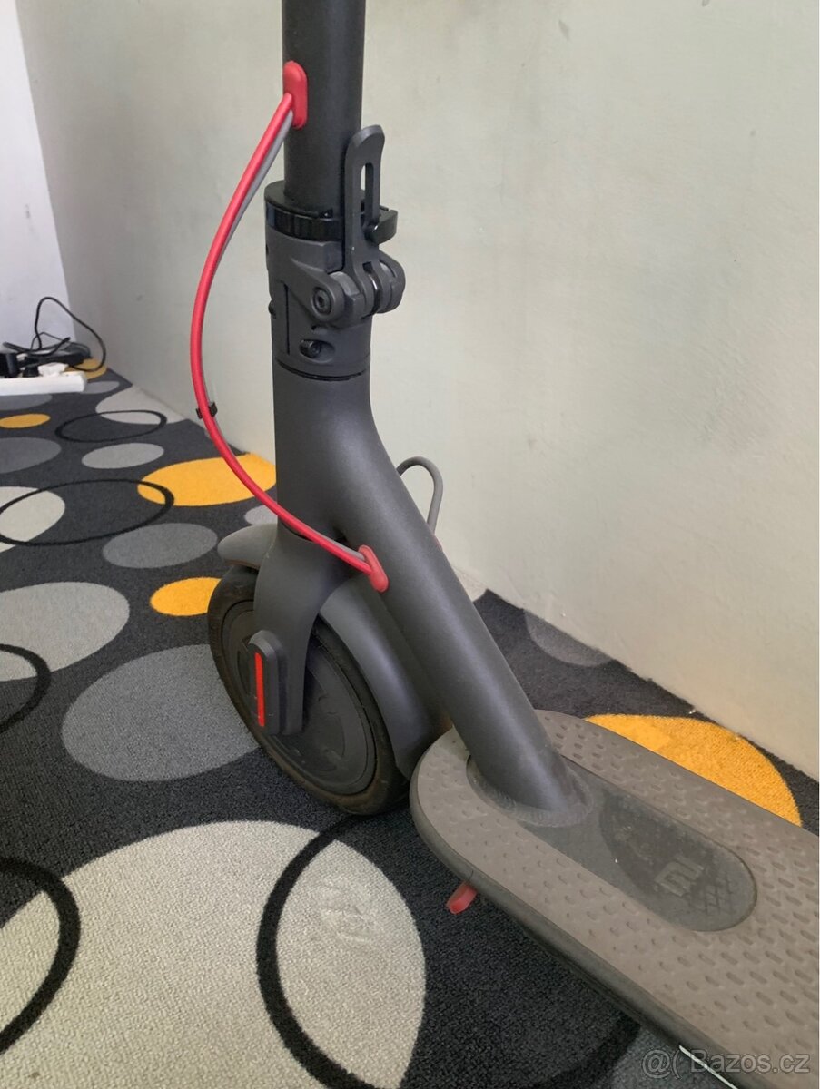 Elektrická koloběžka Xiaomi - 4