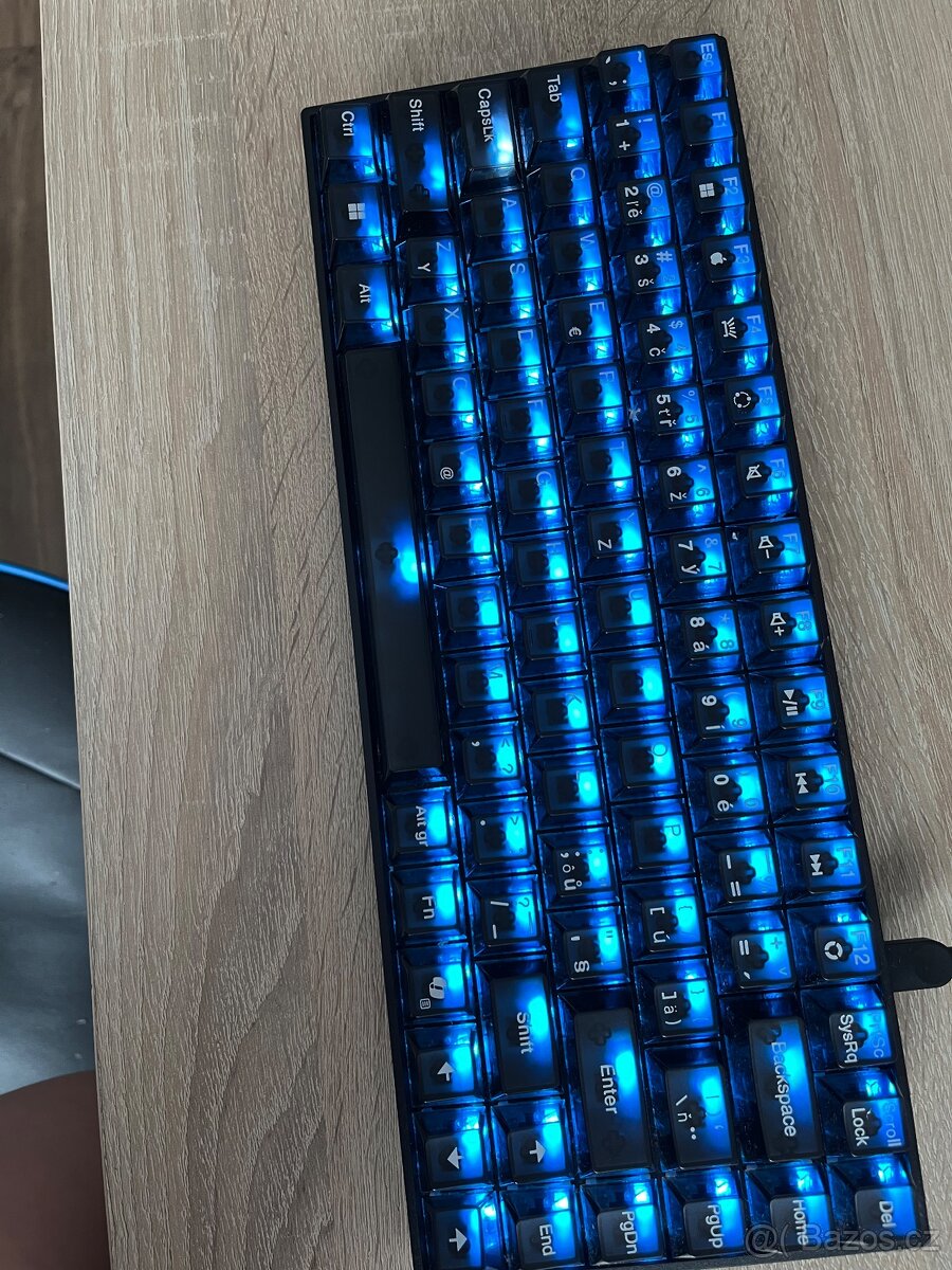 Herní klávesnice - 4
