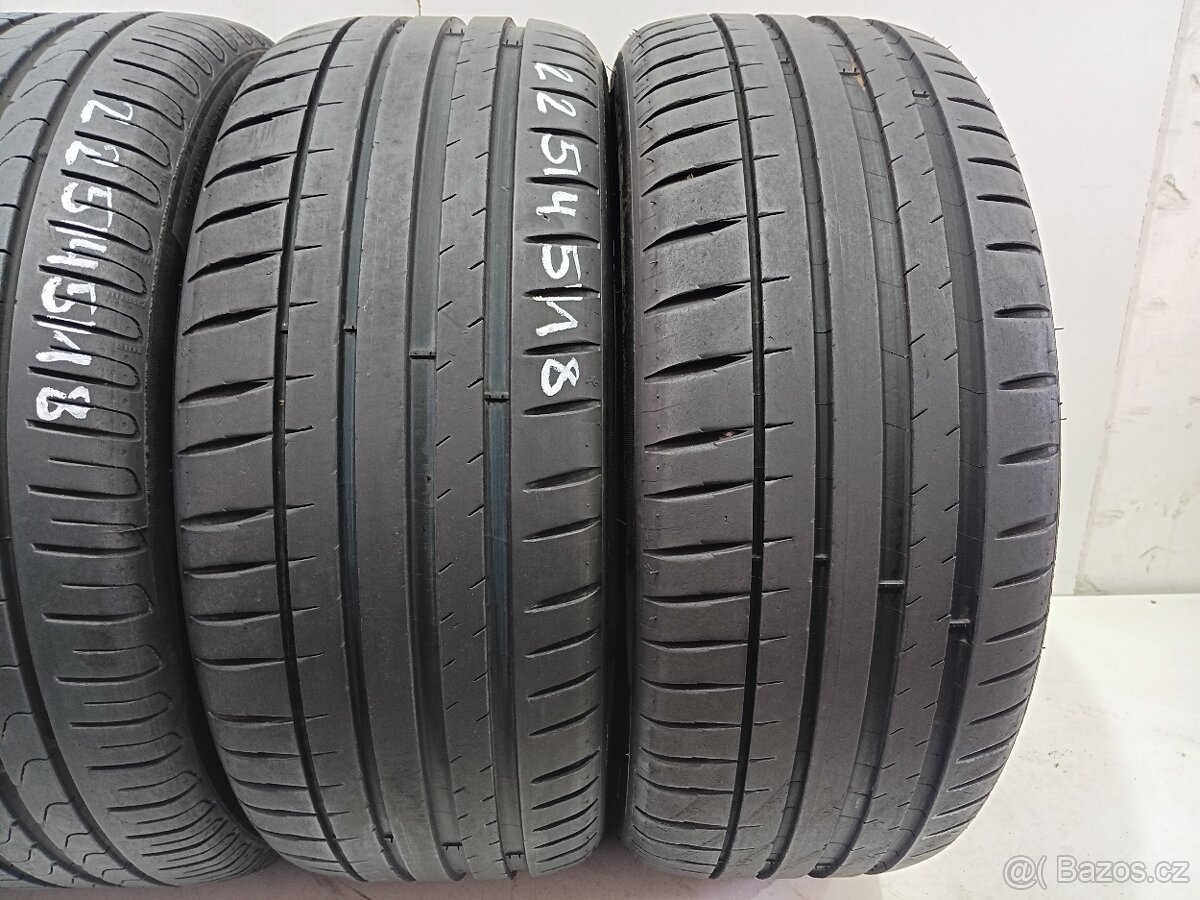 Letní pneu 225/45/18 Pirelli+Michelin - 4