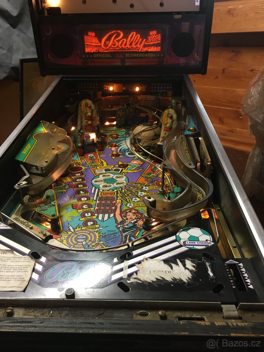 Flipper, pinball, hra s kuličkou, World cup, Bally - 4