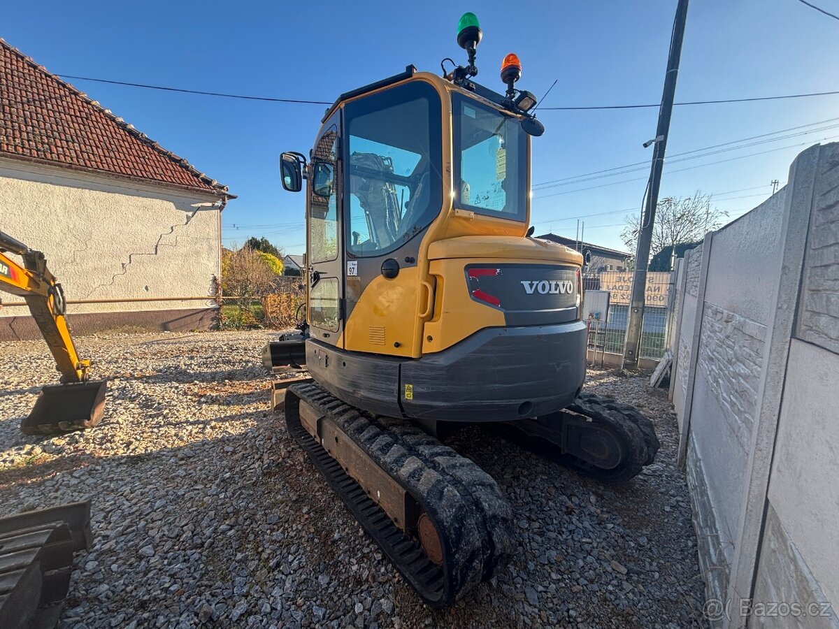 Volvo ECR 58D - 4
