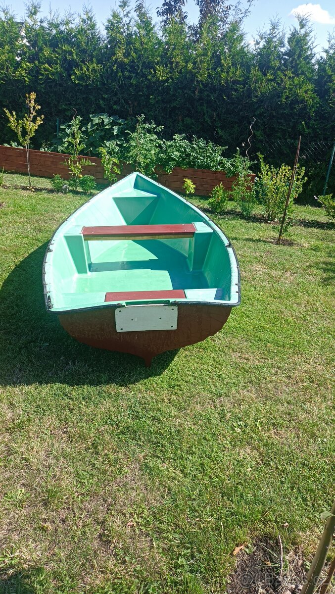 Loď - 4