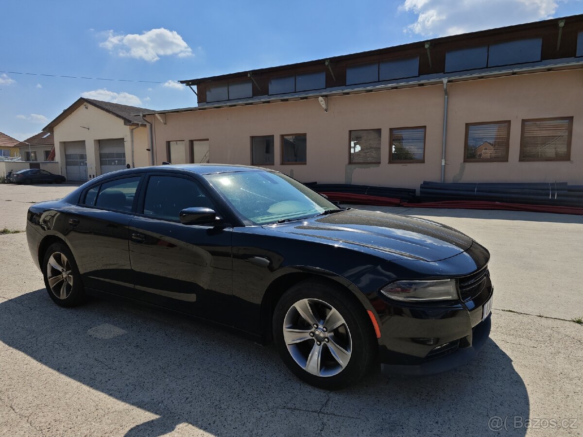 Dodge Charger - 4