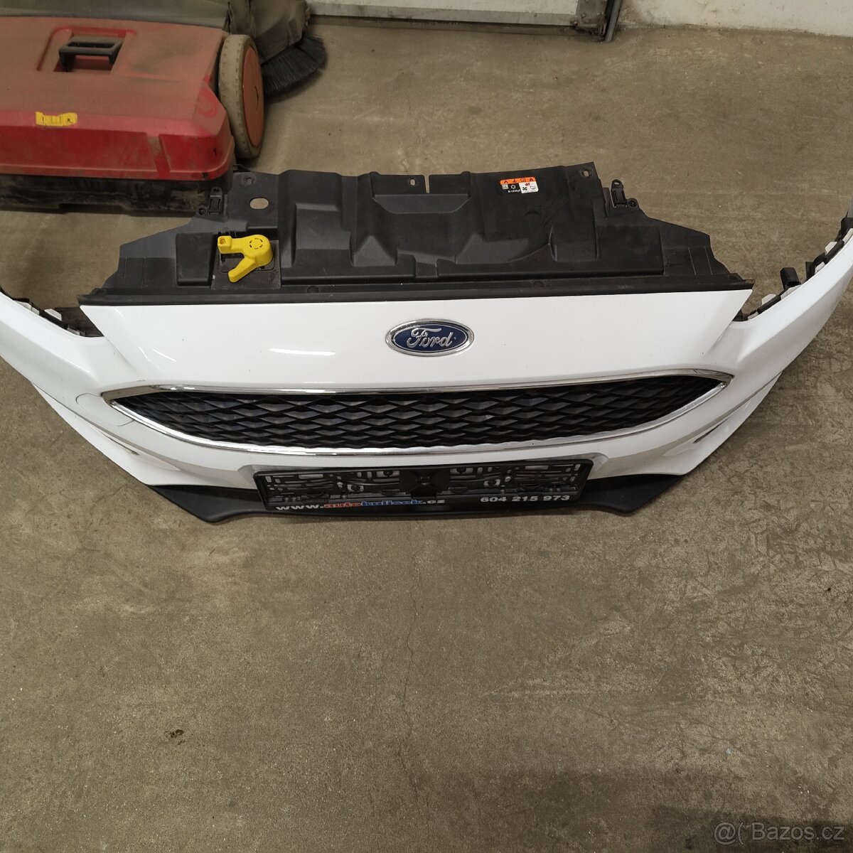 Přední nárazník Ford Focus MK3 - 4