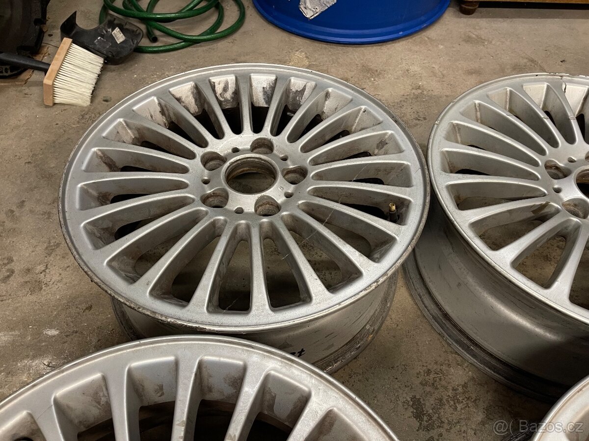 Kola BMW style 73 r17 - 4