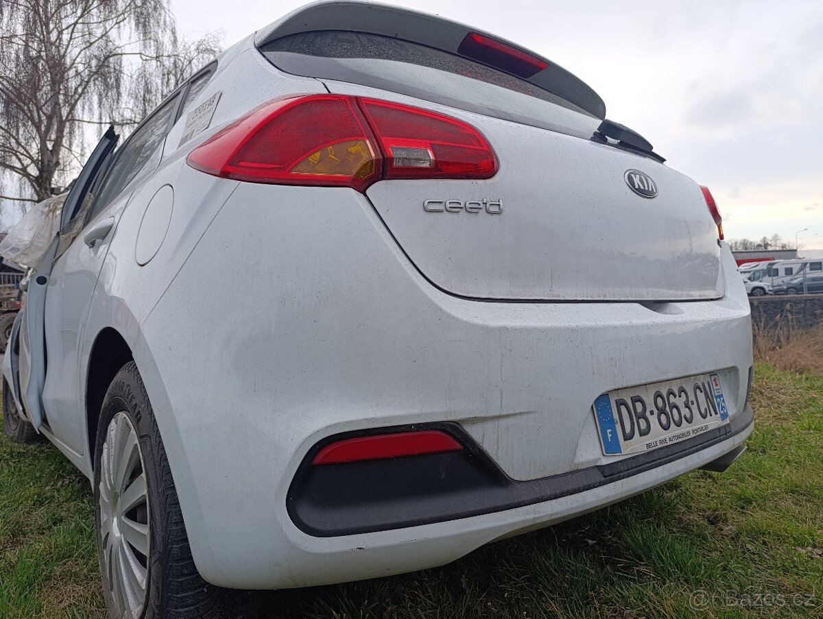 Kia Ceed 1.4 66kw na díly - 4