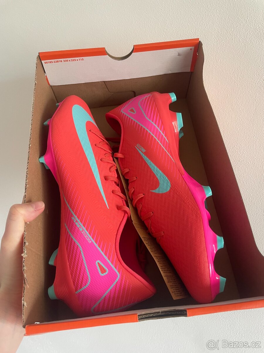Kopačky NIKE, ADIDAS - 4