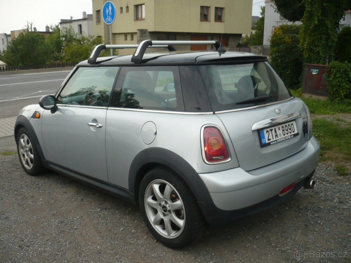 Mini Cooper ONE R 56 1.6 16v,r.v. 2007 - 4