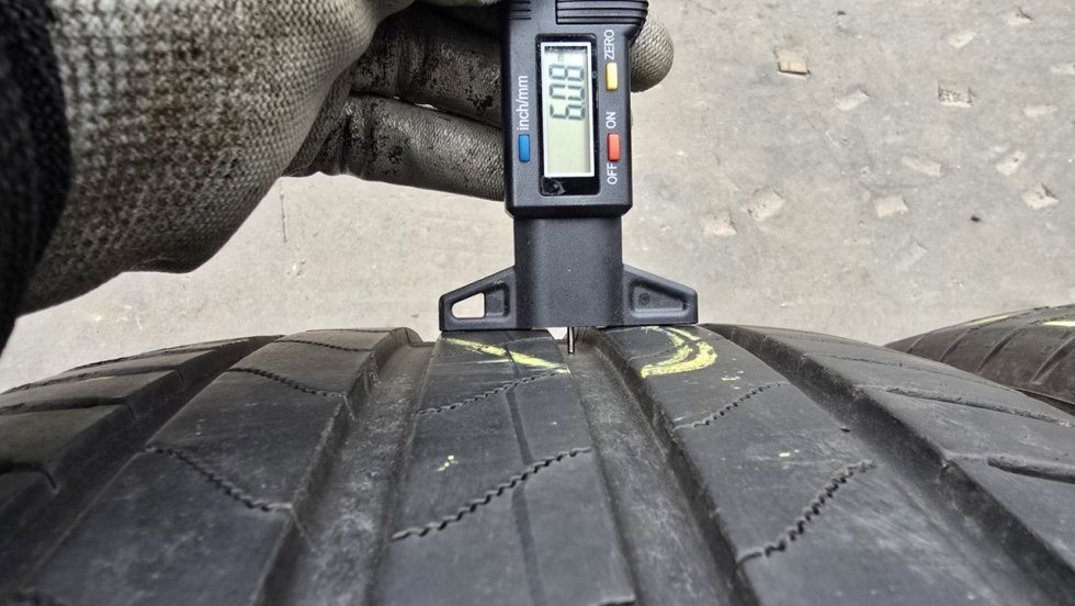 Letní pneu 235/45/18 Bridgestone - 4