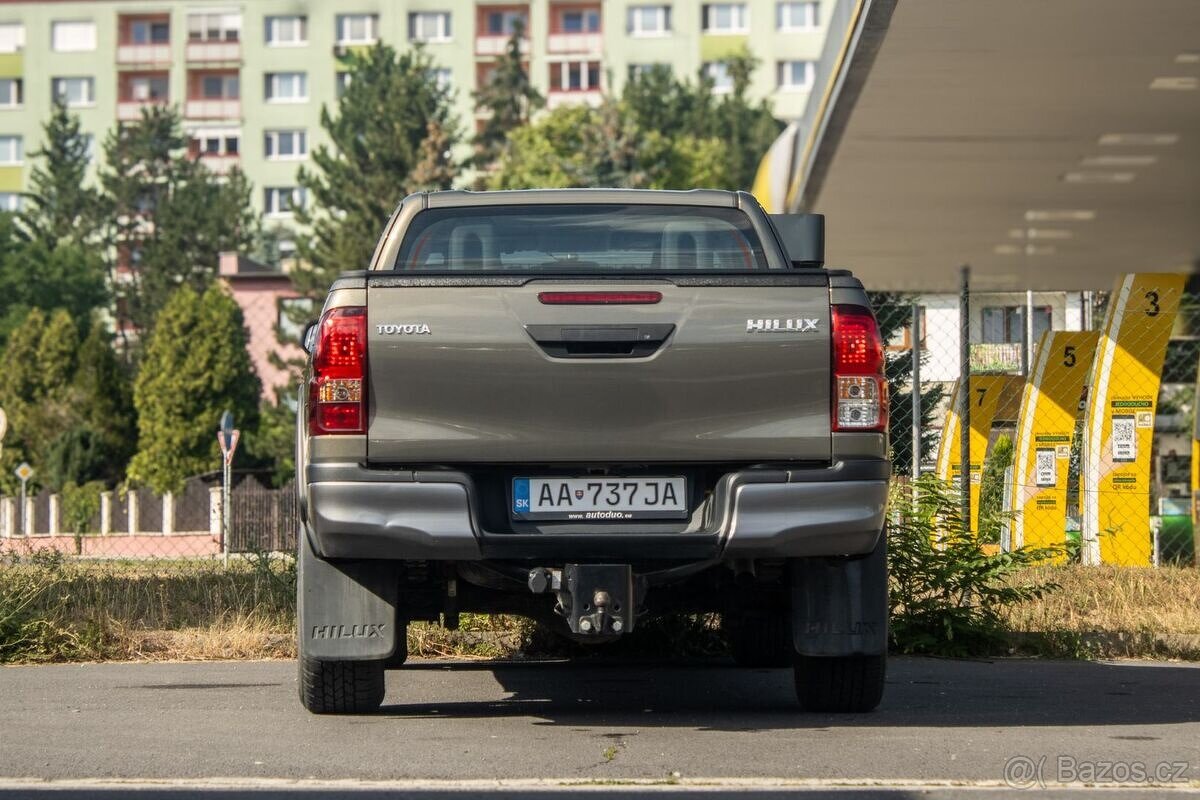 Toyota Hilux MT/6 110kW - 4