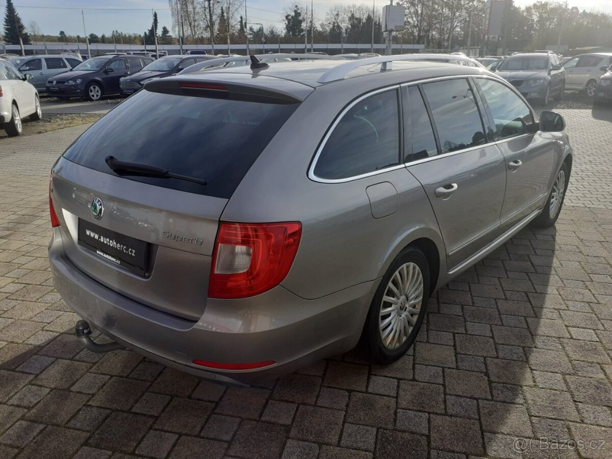 ŠKODA SUPERB II 2.0 TDi Elegance ODPOČET DPH - 4