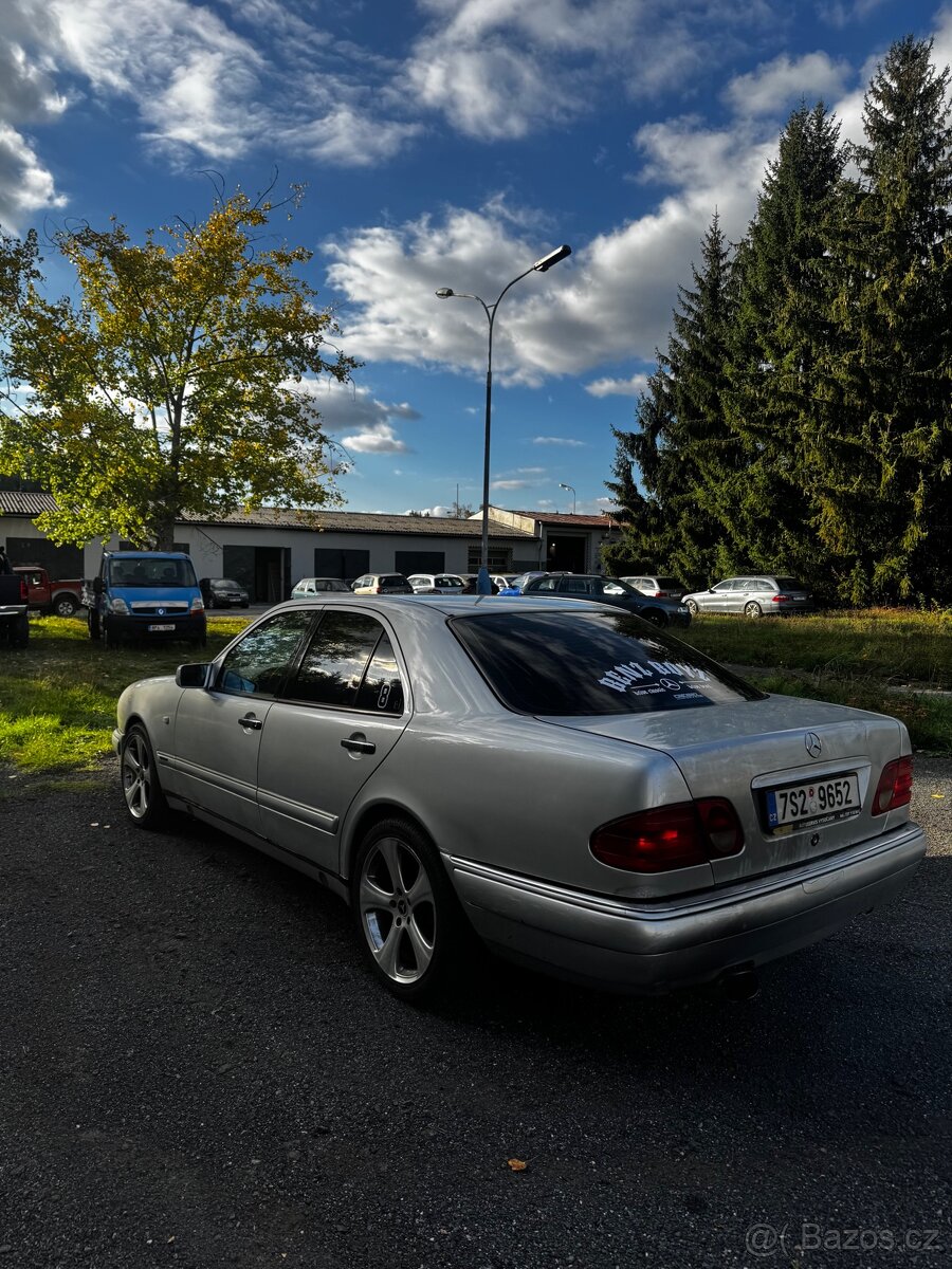 Mercedes w210 300TD - 4