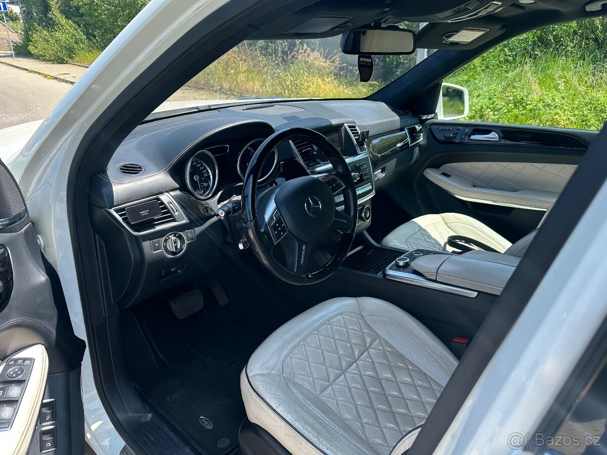 Mercedes GL350 CDI V6 AMG paket DESIGNO, WEBASTO, DISTRONIC