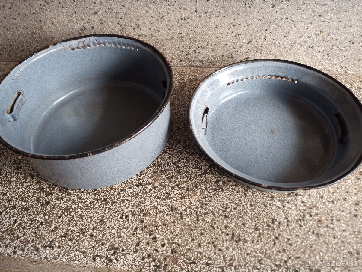 Starodávný smaltovaný tlakový hrnec - 4