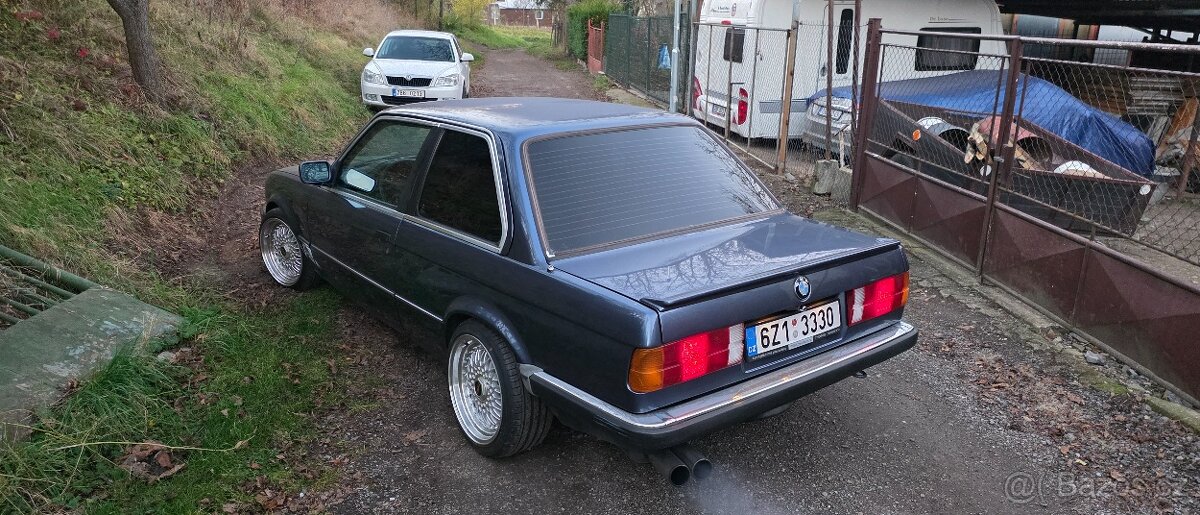 BMW E30 323i 1985 - 4