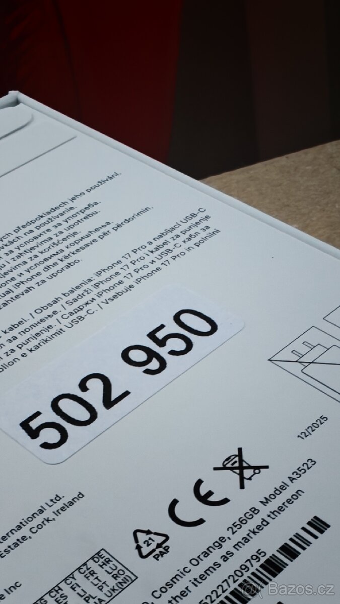 Apple iPhone 17 Pro 256GB kosmicky oranžový - 4