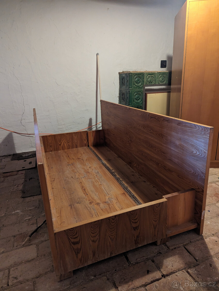 Dřevěný gauč - 4
