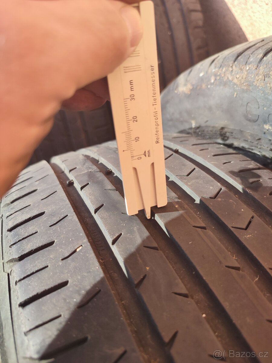 Prodám Continental 205/55/17 - 4