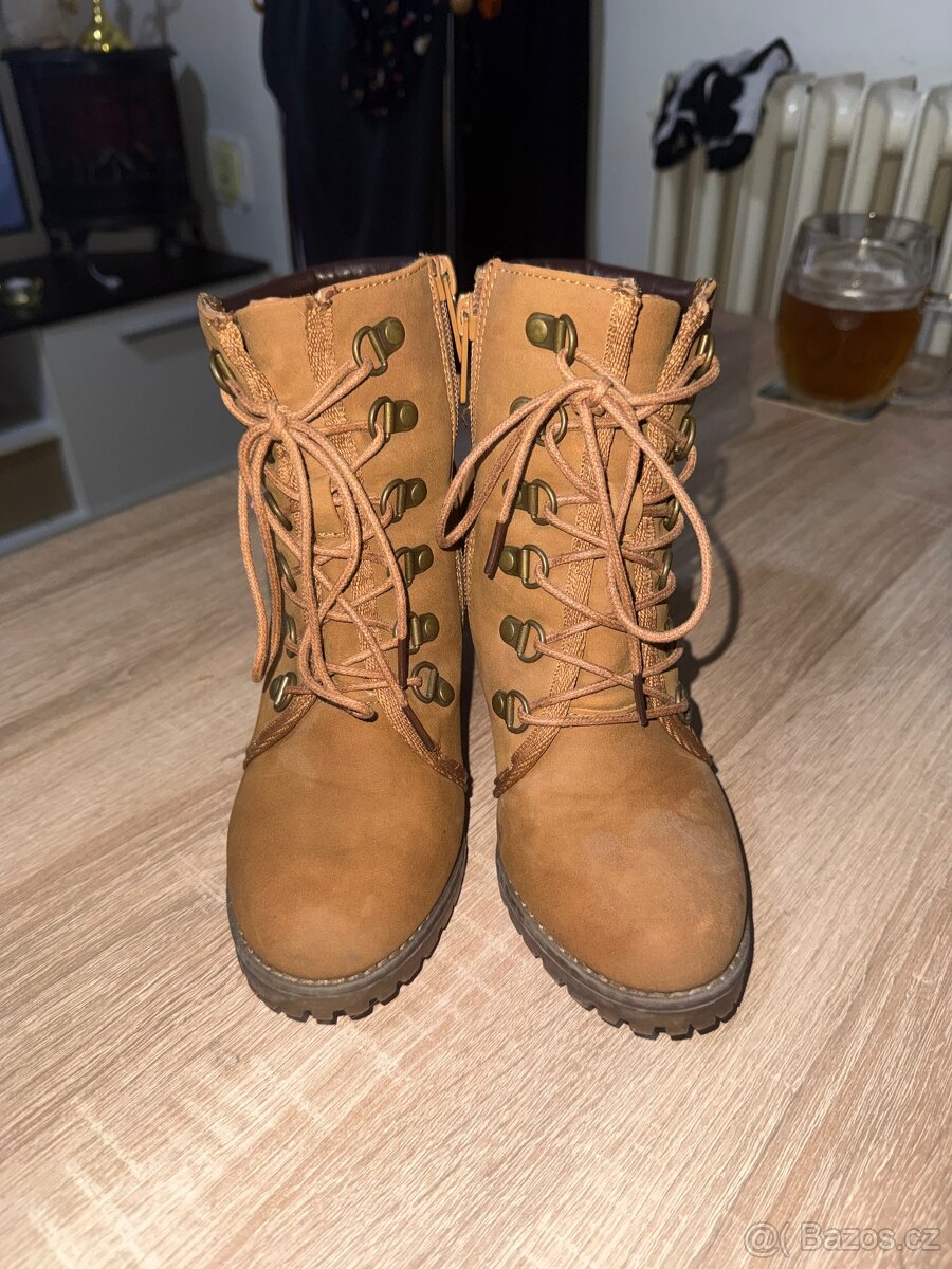 Dámské vysoké boty vel. 36 - 4