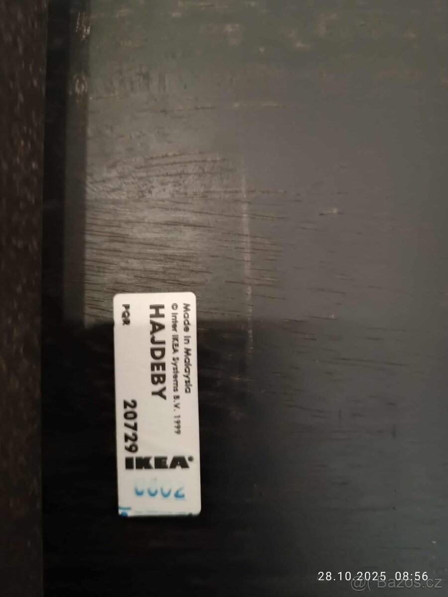 Kulatý stůl a 4 židle - 4