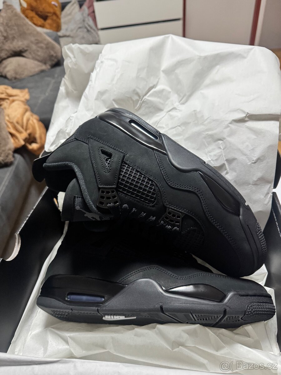 Air Jordan 4 Retro „Black Cat“ 2025 vel 45 - 4