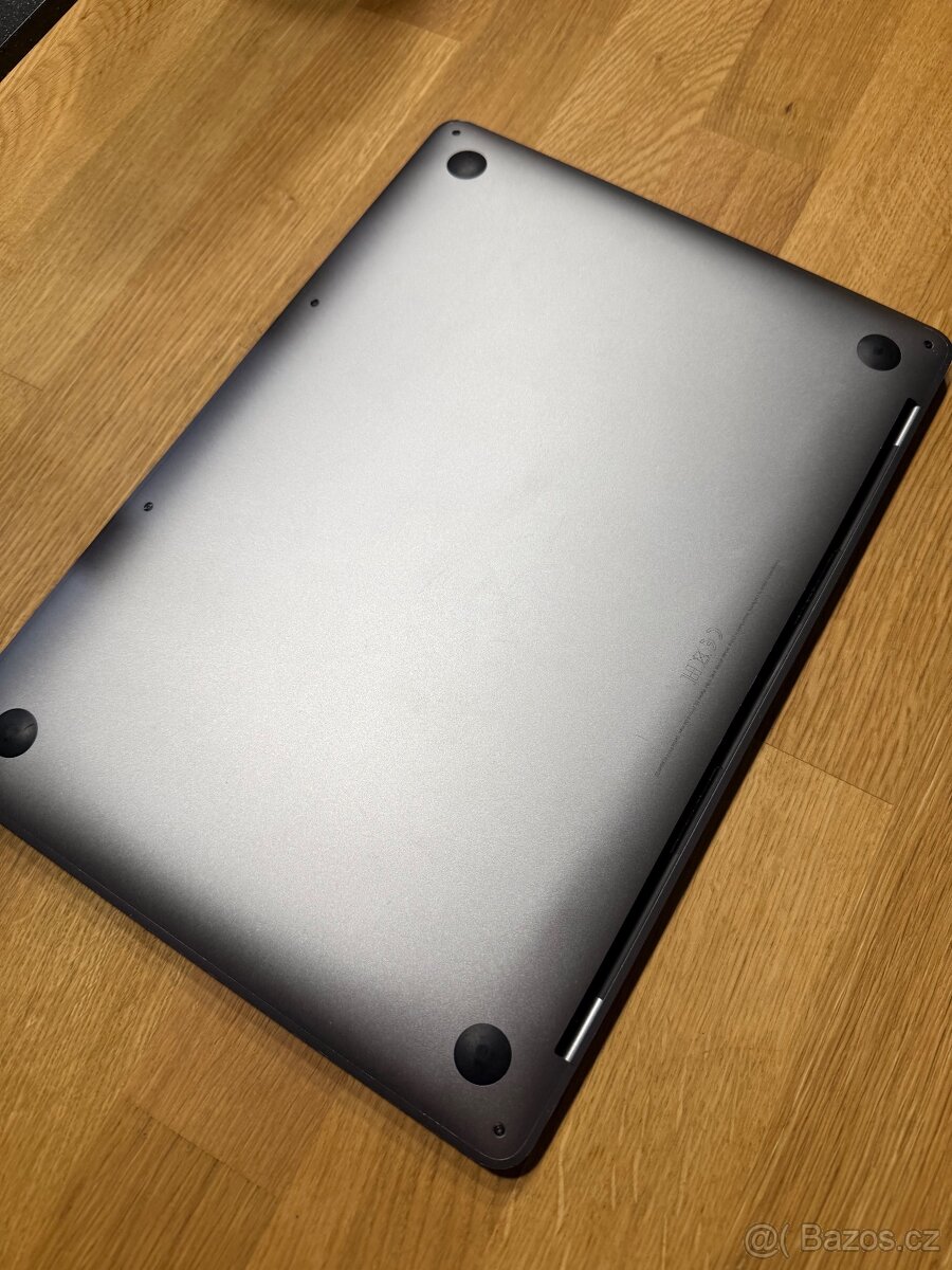 Macbook pro 13” 2017 space gray - 4